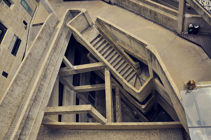 跟随奔跑吧兄弟，一起来上海1933老场坊吧!