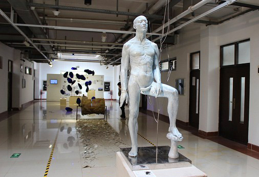 广美毕业展,1200件创意艺术作品_广州美术学院攻略